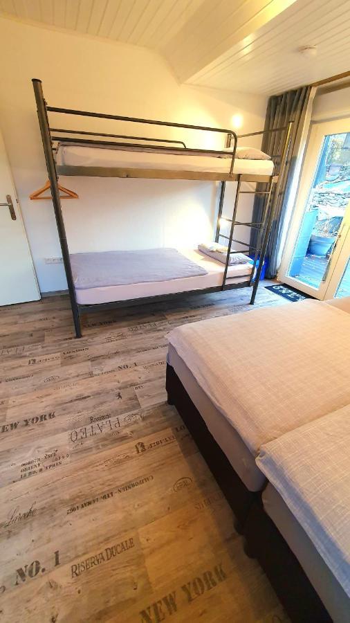 Frankes Lodge Apartment Mit Garten Und Pool, 6 Einzelbetten, Parkplatz Essen Eksteriør billede
